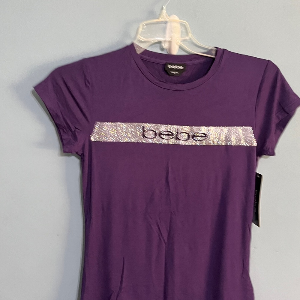 SELLING BeBe TOP for WOMEN SIZE M COLOR PURPLE SHORT SLEEVE BNWT - Picture 3 of 11